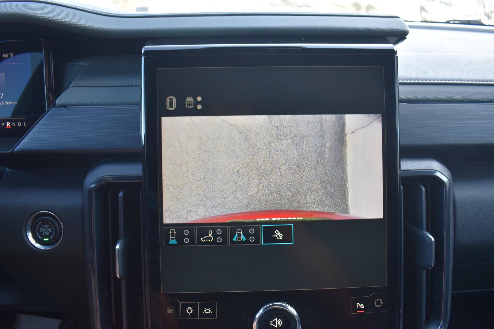 Used 2026 GMC Acadia AT4 w/ Luxury Package AWD/4WD image 48