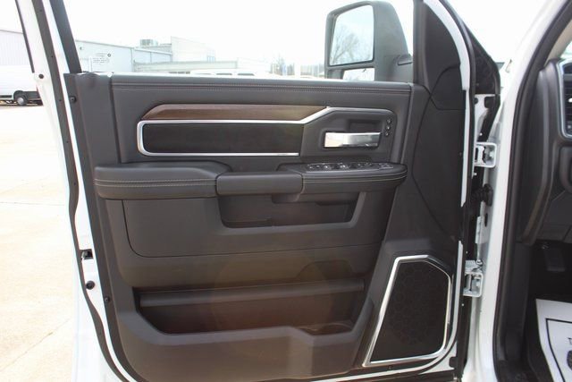 Used 2024 RAM 2500 Laramie image 11