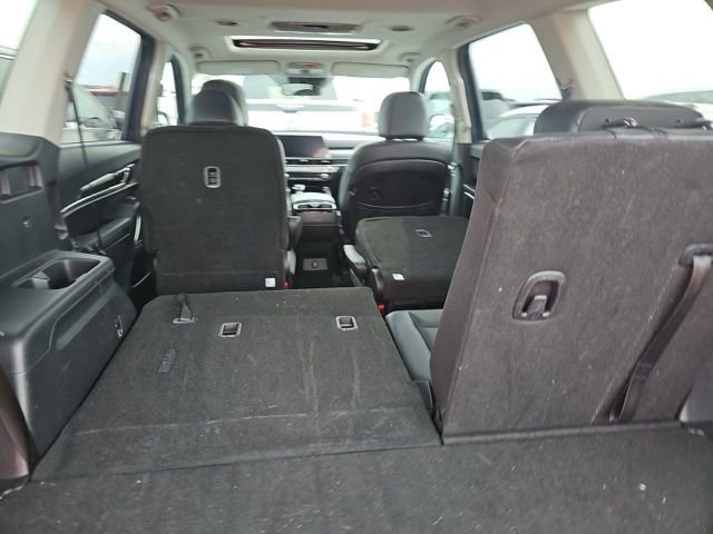 Used 2025 Kia Telluride S image 18