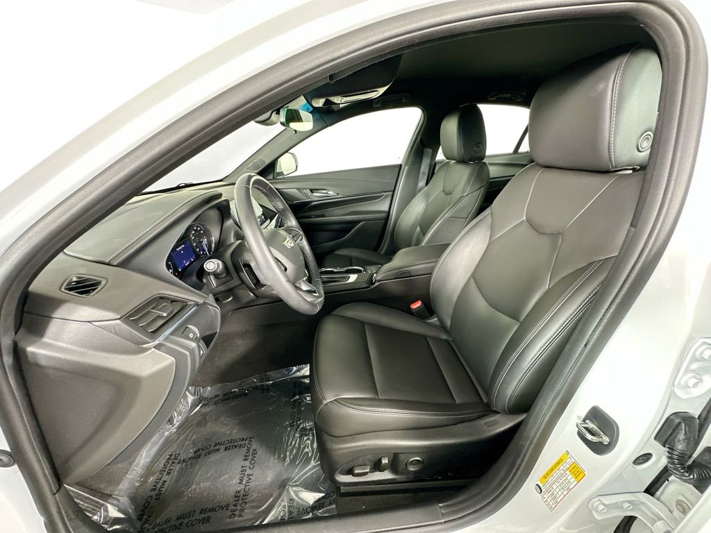 Used 2023 Cadillac CT4 Luxury w/ Cold Weather Package image 19