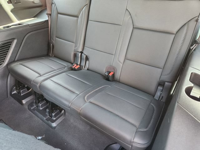 Used 2022 GMC Yukon Denali w/ Denali Premium Package AWD/4WD image 32