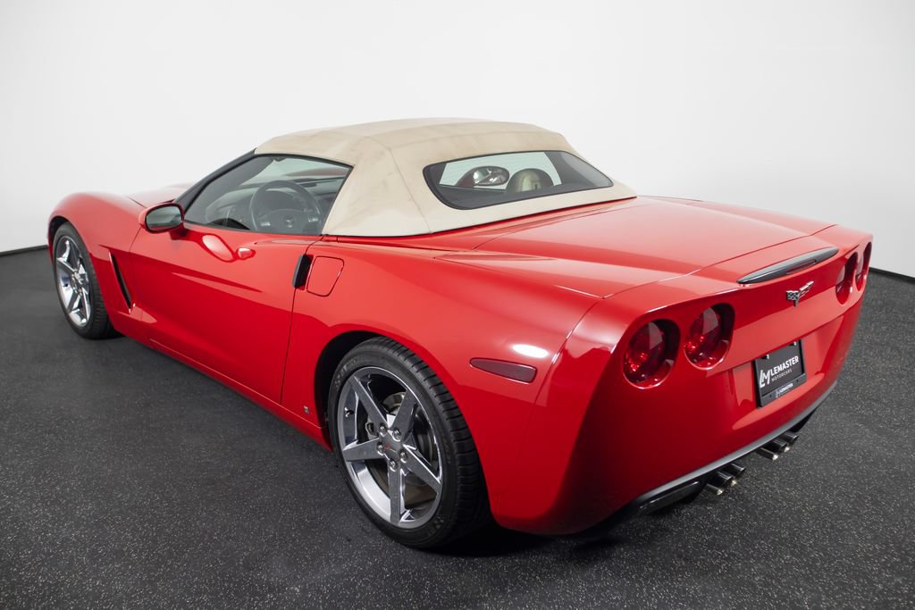 Used 2007 Chevrolet Corvette Convertible w/ Preferred Equipment Group RWD image 55