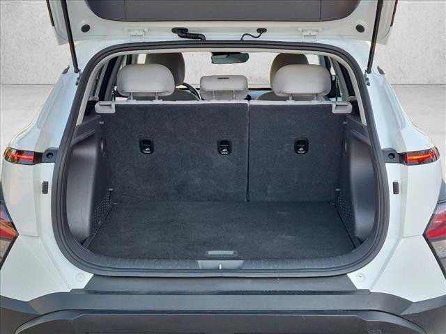 Used 2024 Hyundai Kona SEL FWD image 6