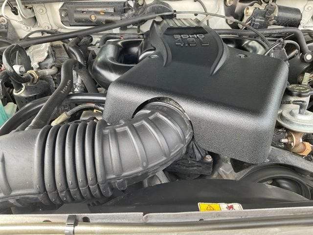 Used 2000 Ford Explorer XLT AWD/4WD image 14