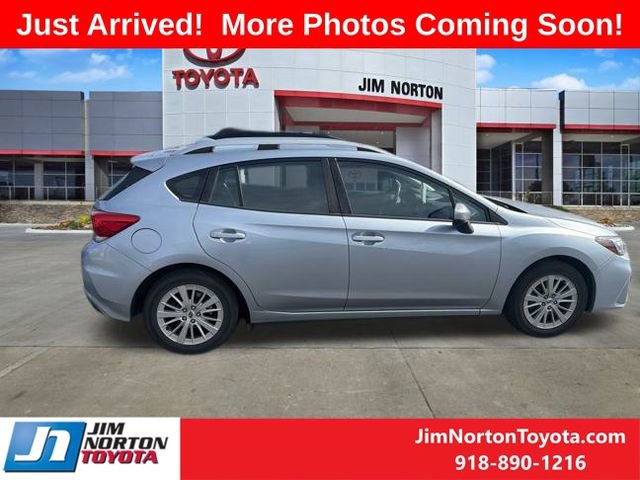 Used 2017 Subaru Impreza 2.0i Premium image 7