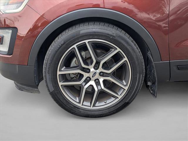 Used 2016 Ford Explorer Sport w/ Equipment Group 401A AWD/4WD image 27