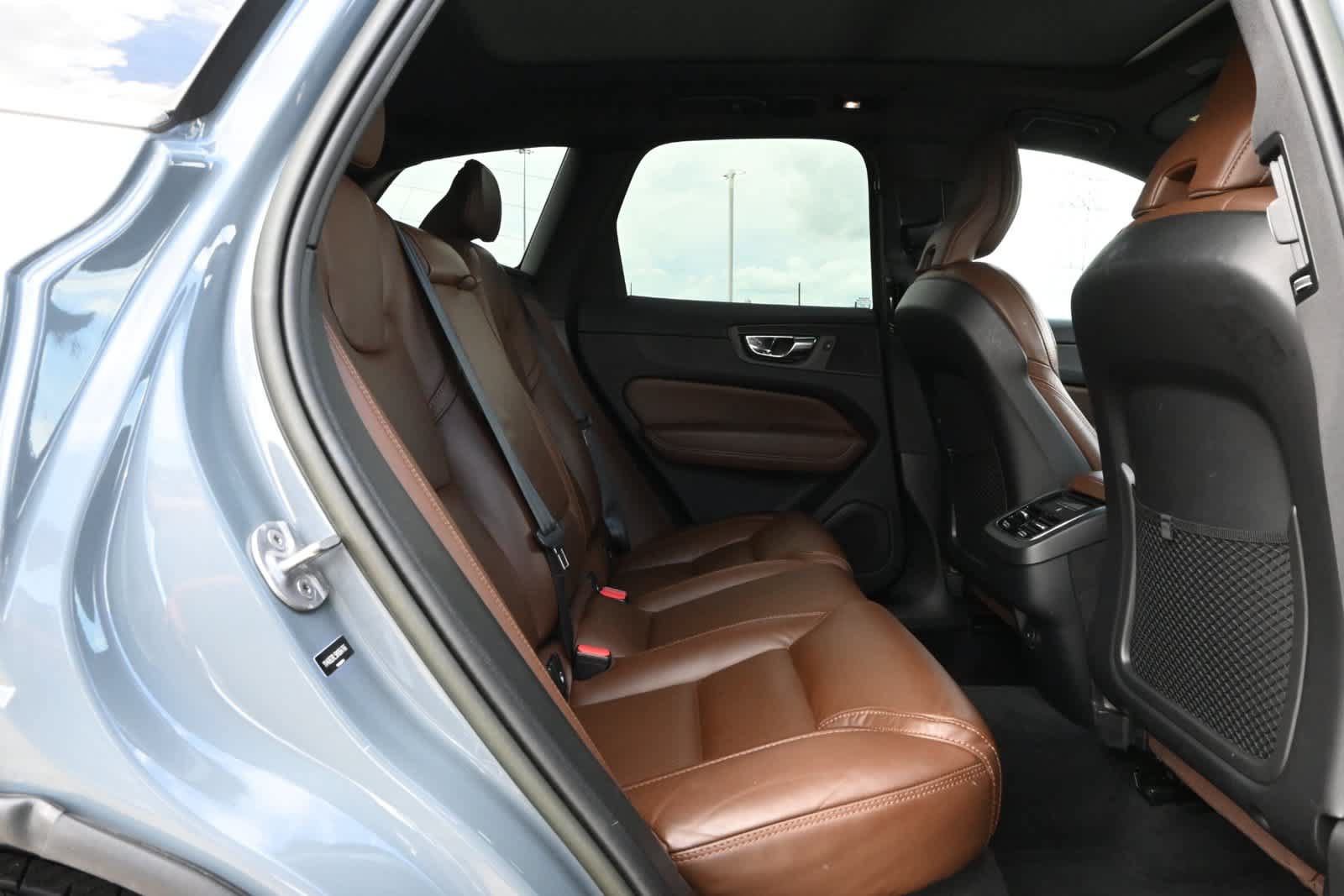 Used 2022 Volvo XC60 B6 Inscription w/ Advanced Package AWD/4WD image 21