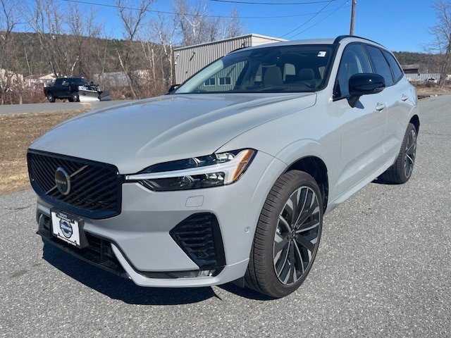 New 2026 Volvo XC60 B5 Ultra w/ Protection Package Premier AWD/4WD image 1