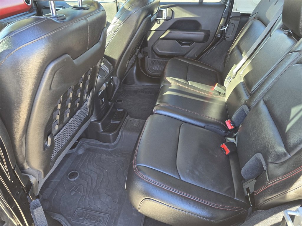 Used 2022 Jeep Wrangler Unlimited Rubicon w/ Cold Weather Group image 13