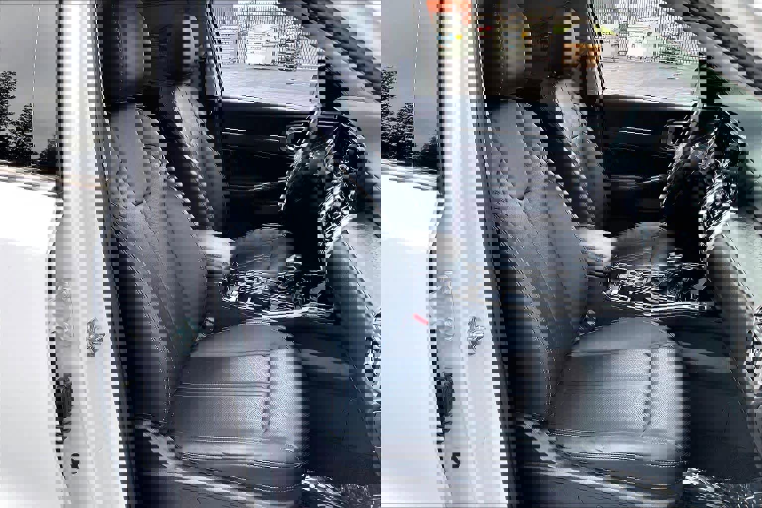 Used 2022 Kia Sorento SX image 10