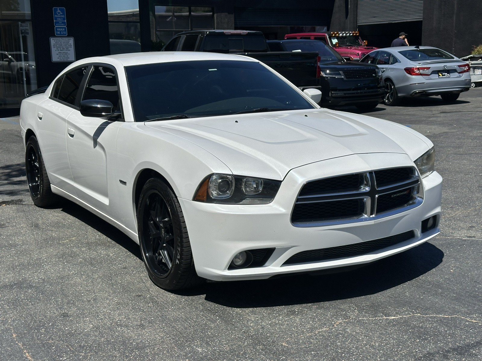 Used 2014 Dodge Charger R/T RWD image 6