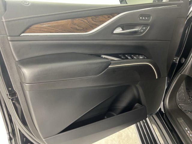 Certified 2021 Cadillac Escalade Premium Luxury Platinum AWD/4WD image 23