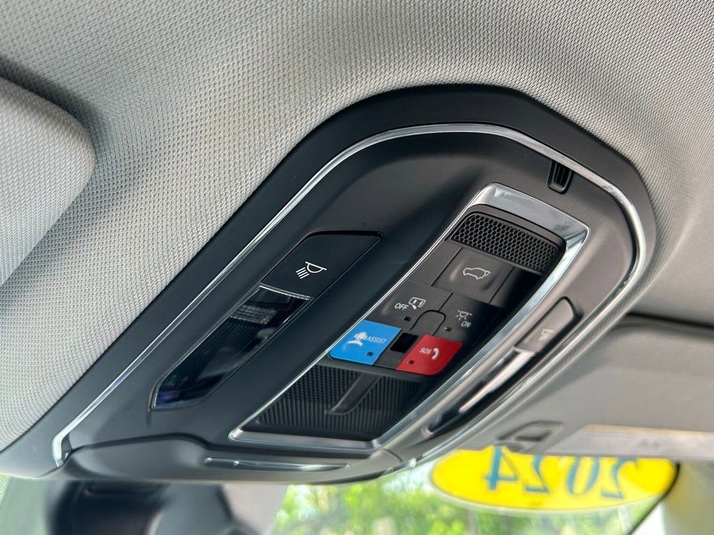 Used 2024 Jeep Grand Cherokee Limited w/ Black Appearance Package image 55