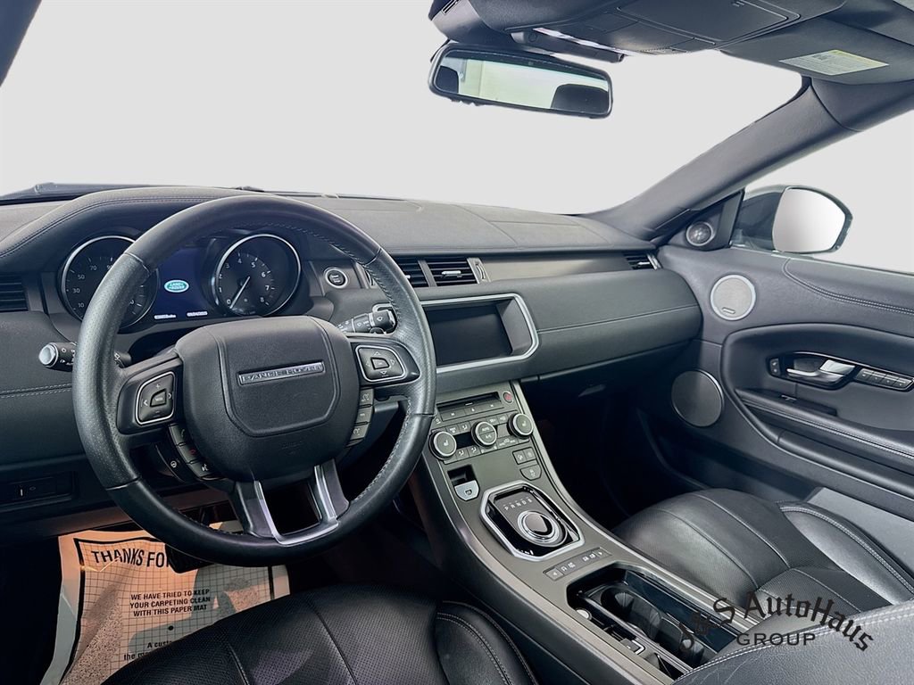 Used 2018 Land Rover Range Rover Evoque SE Dynamic image 29