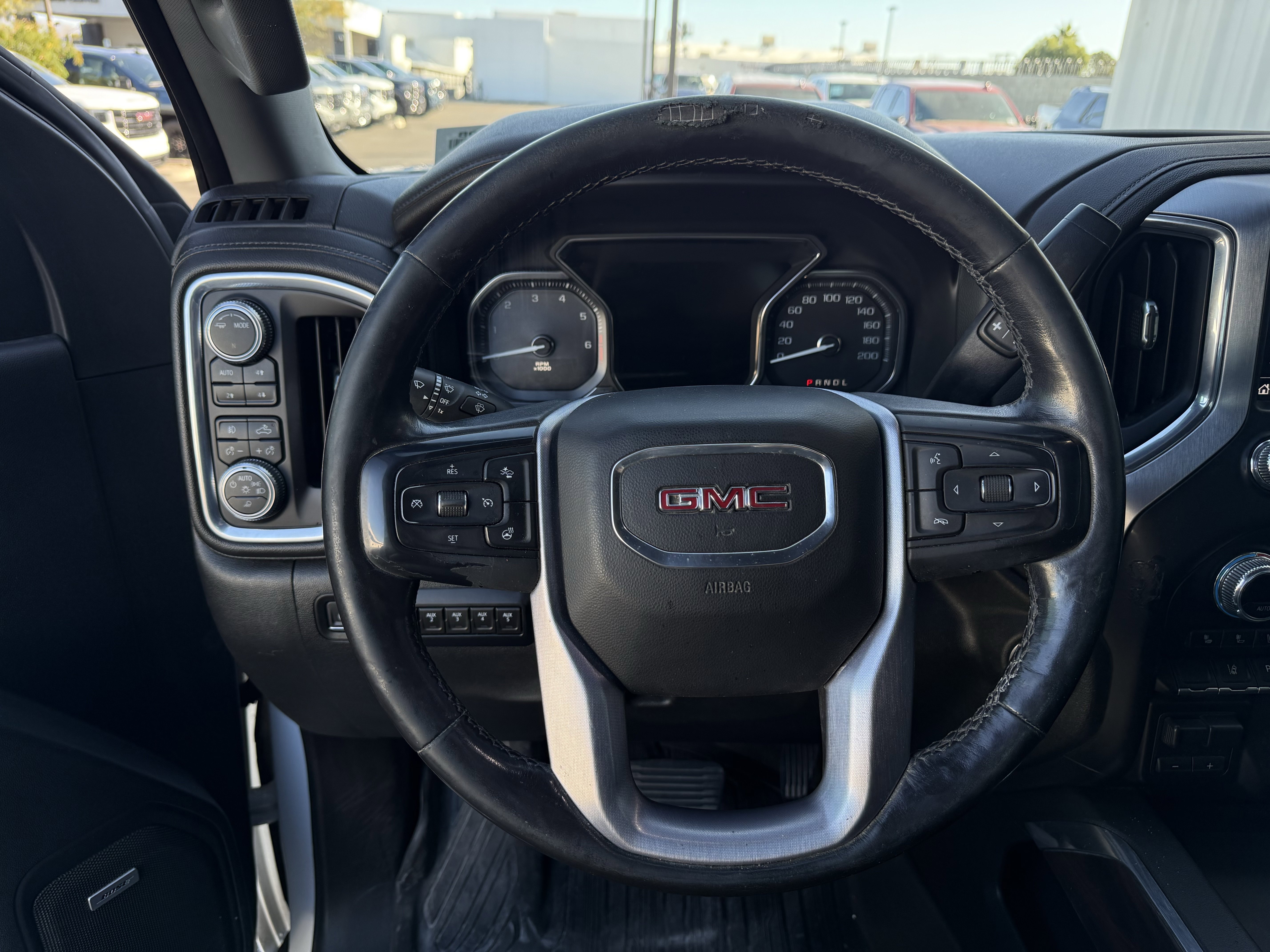 Used 2020 GMC Sierra 2500 SLT w/ SLT Premium Plus Package image 29