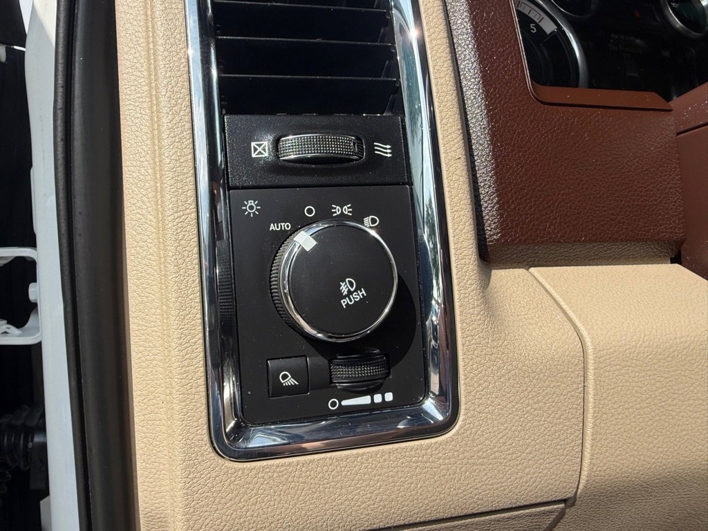 Used 2016 RAM 2500 Laramie AWD/4WD image 26