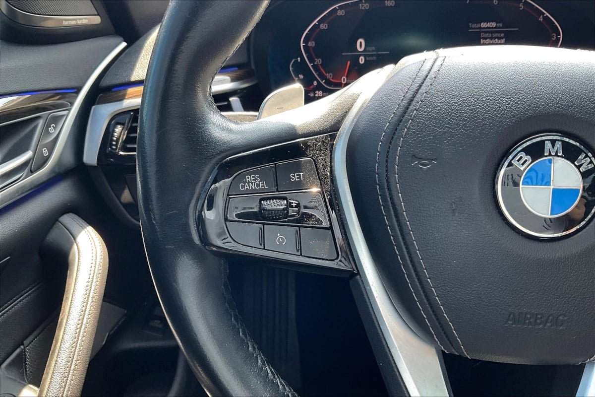 Used 2020 BMW 530i w/ Convenience Package image 18