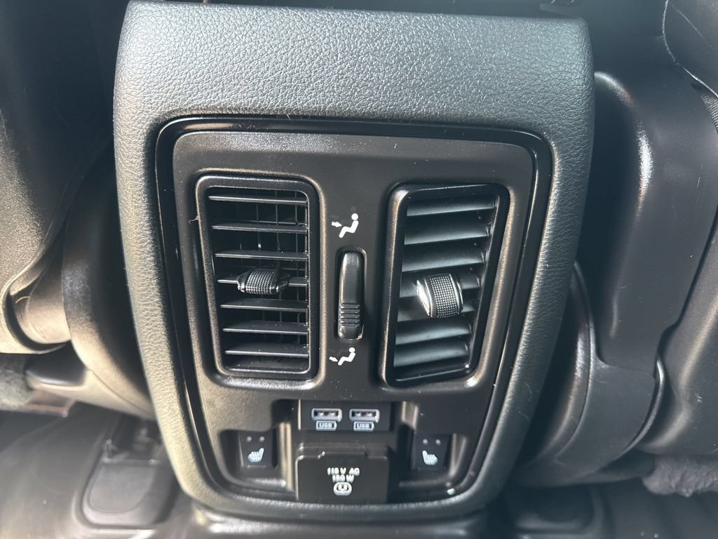 Used 2022 Dodge Durango GT AWD/4WD image 18