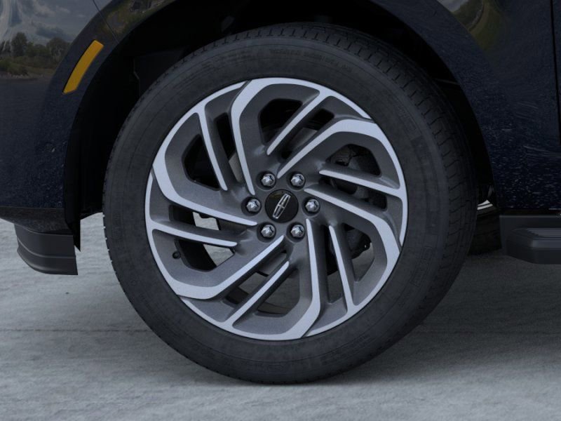 New 2026 Lincoln Navigator Premiere AWD/4WD image 19
