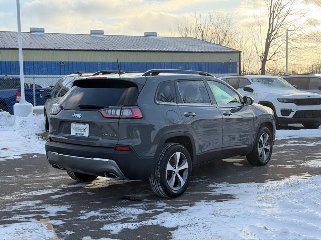 Certified 2022 Jeep Cherokee Limited image 3