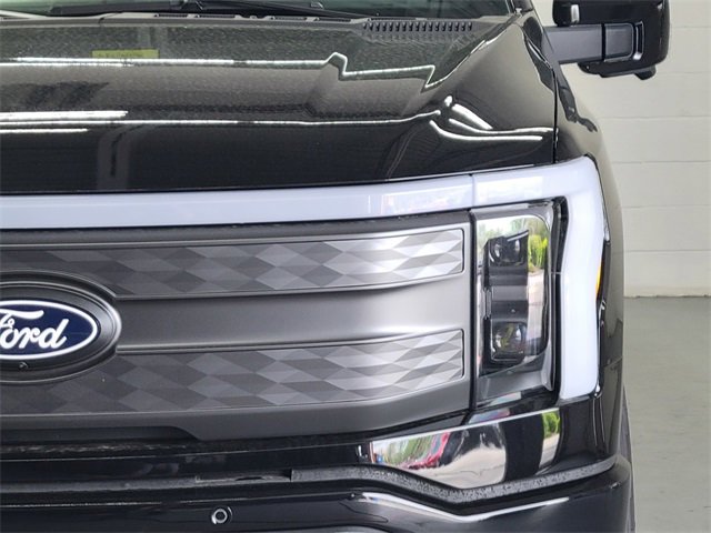 New 2025 Ford F150 Lightning Lariat image 11