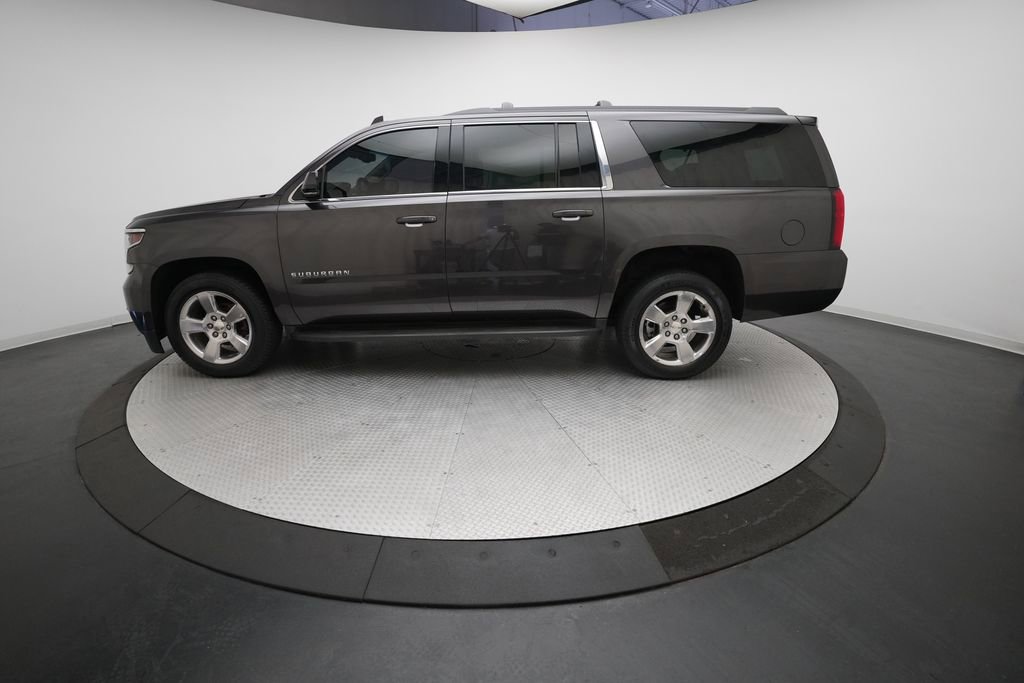 Used 2017 Chevrolet Suburban LT image 25