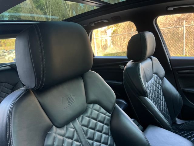 Used 2020 Audi SQ5 Premium Plus w/ Premium Plus Package image 33