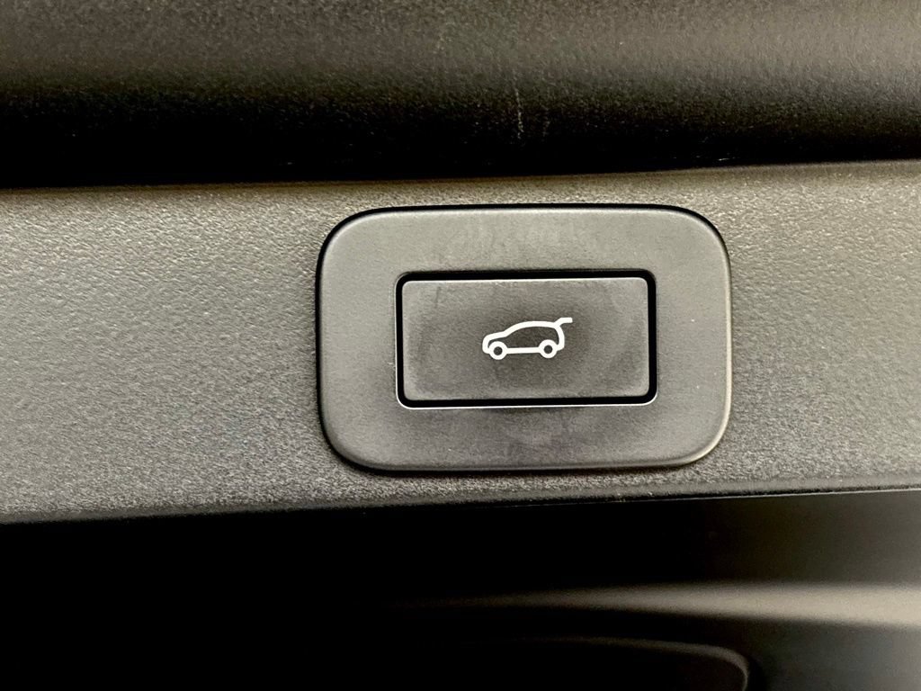 Used 2023 Land Rover Range Rover SE AWD/4WD image 33