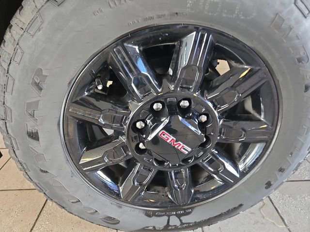 Used 2024 GMC Sierra 2500 AT4 w/ AT4 Premium Plus Package image 10