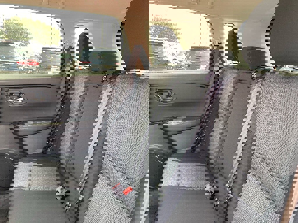 Used 2024 Nissan Rogue SV image 9