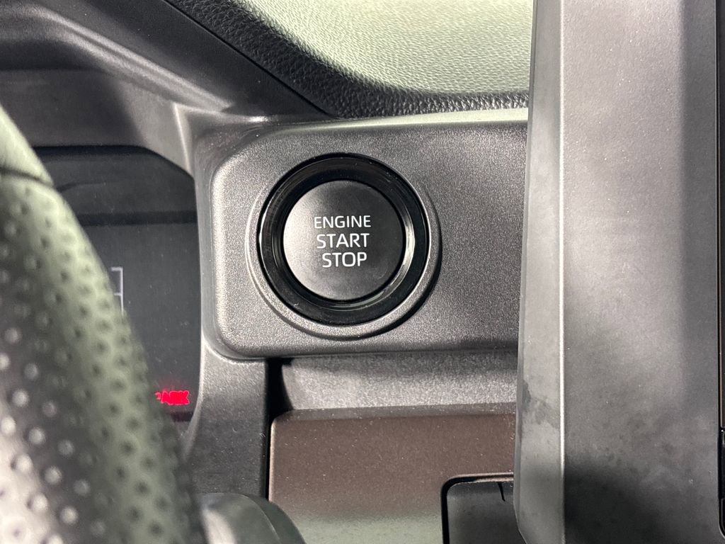 Certified 2025 Toyota Tacoma SR5 image 23