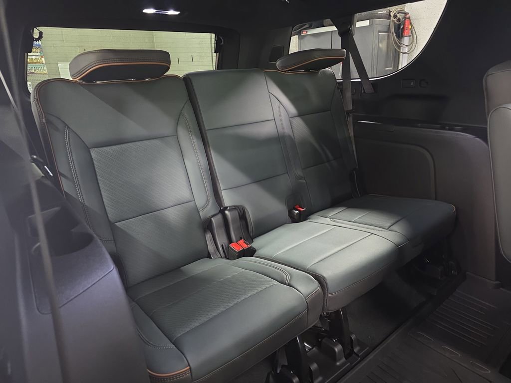 New 2026 GMC Yukon XL AT4 AWD/4WD image 12