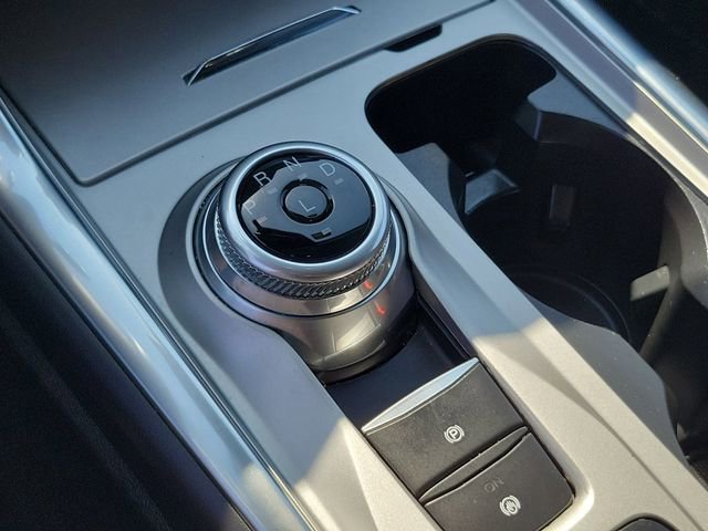 Used 2022 Ford Explorer XLT w/ Equipment Group 202A image 26