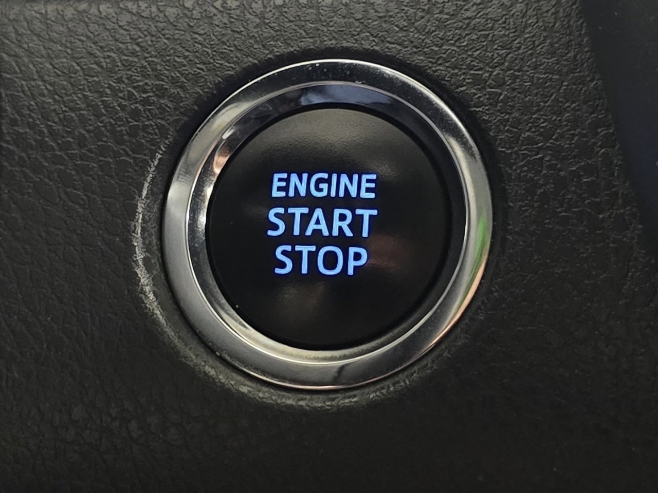 Certified 2019 Toyota Camry LE w/ Convenience Package image 27