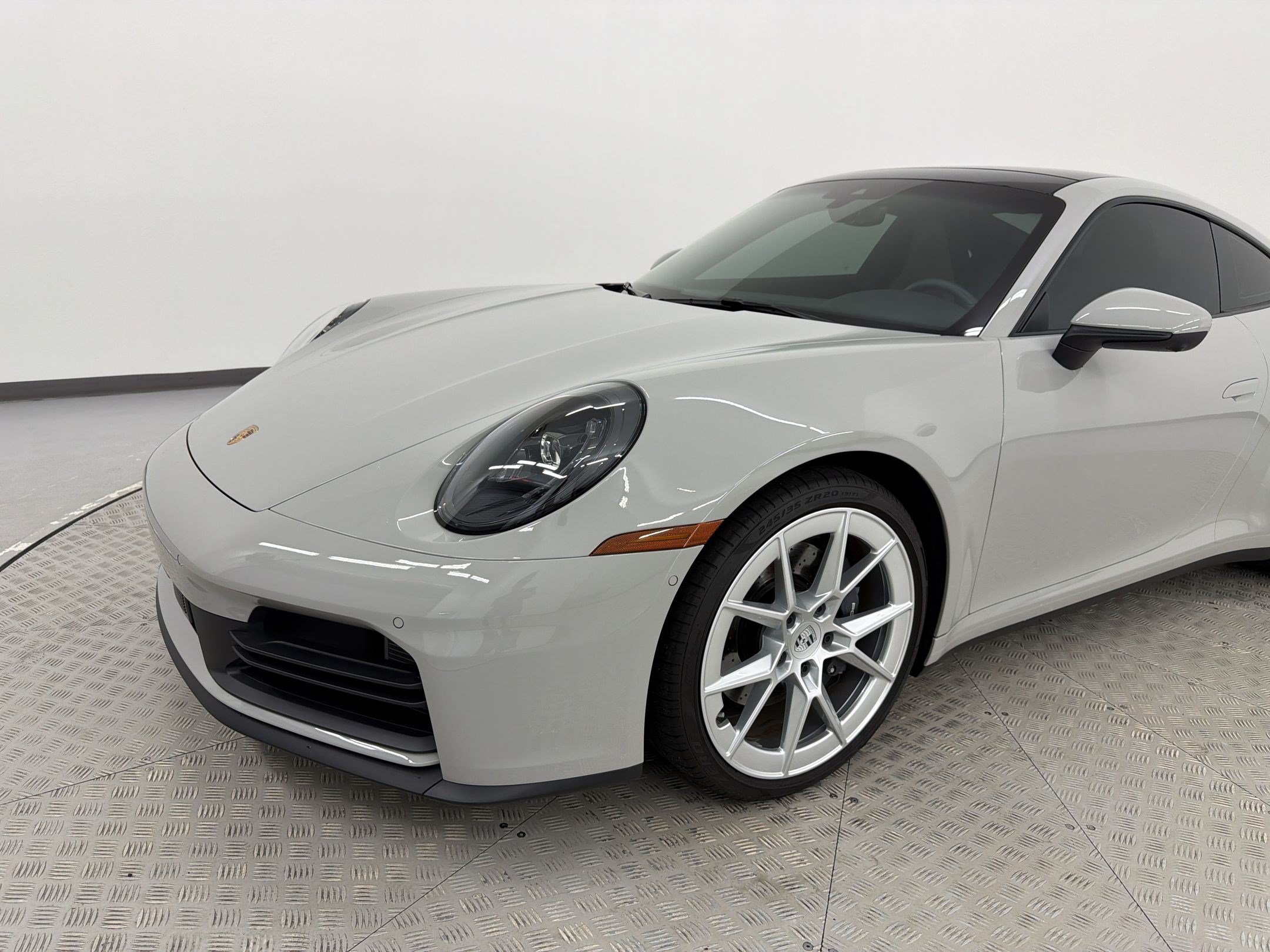 Certified 2025 Porsche 911 Carrera RWD image 23