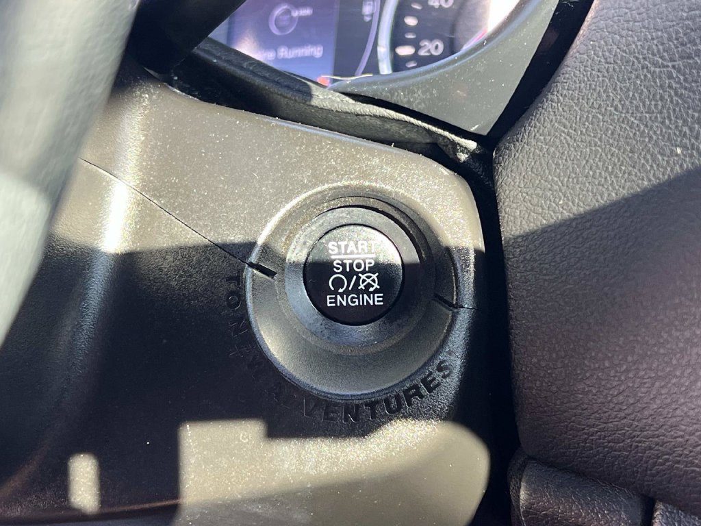 Used 2019 Jeep Renegade Altitude w/ Quick Order Package 2XM AWD/4WD image 32