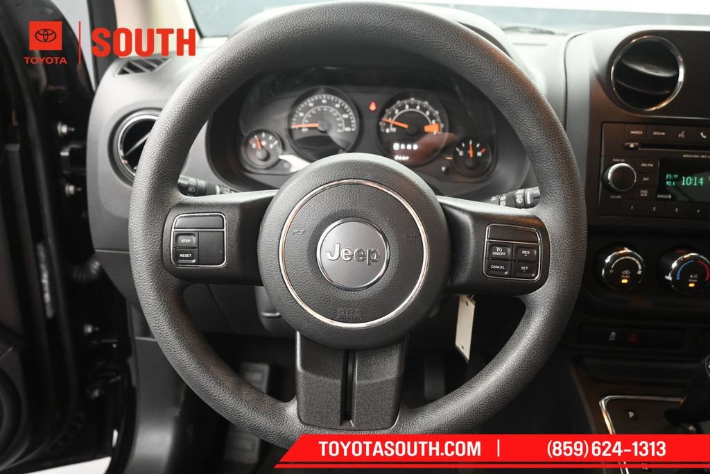 Used 2017 Jeep Compass Sport w/ Power Value Group FWD image 17