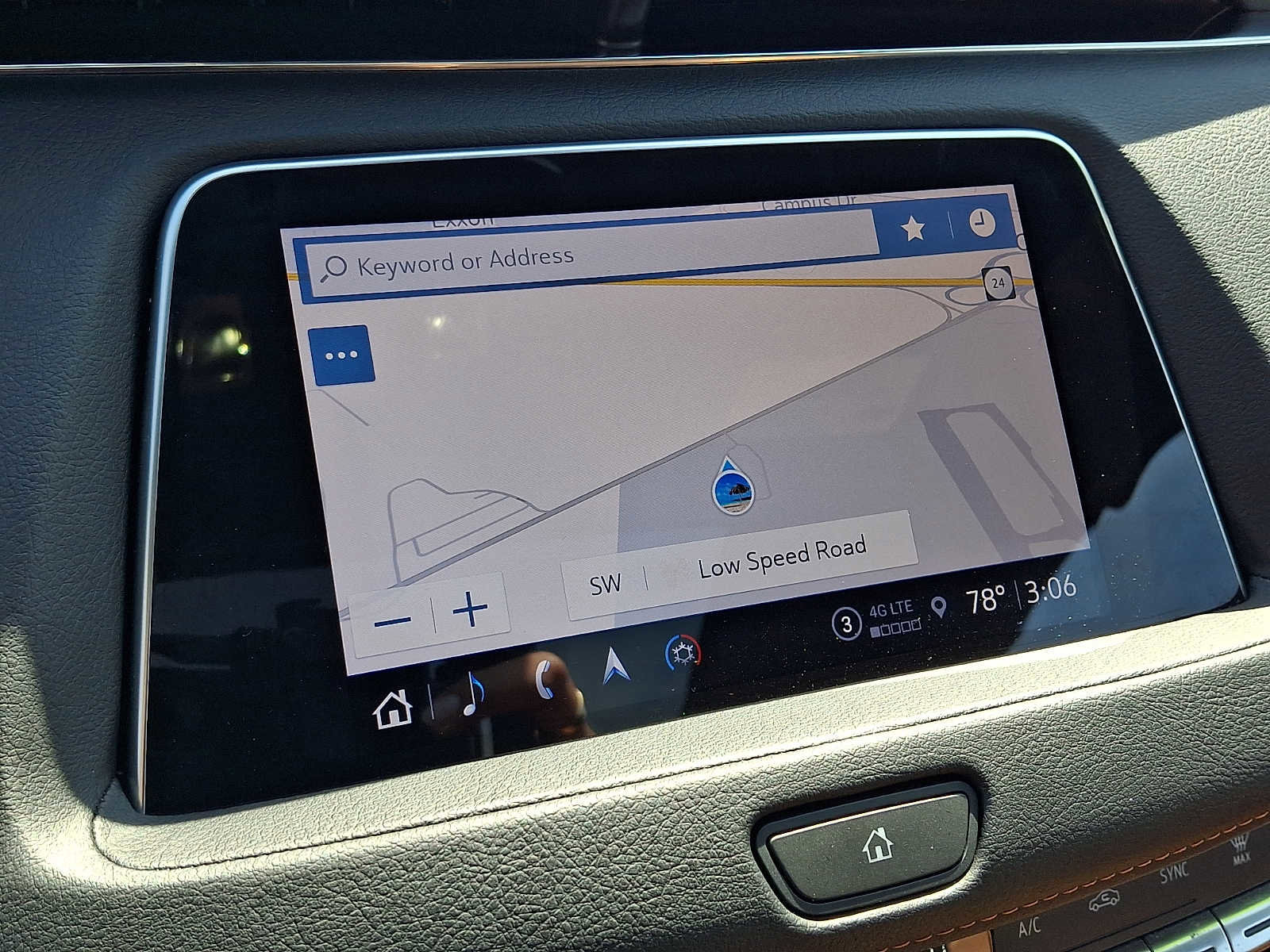 Used 2023 Cadillac XT4 Premium Luxury AWD/4WD image 18