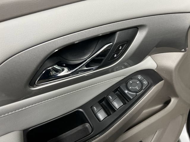 Certified 2020 Chevrolet Traverse LT FWD image 22