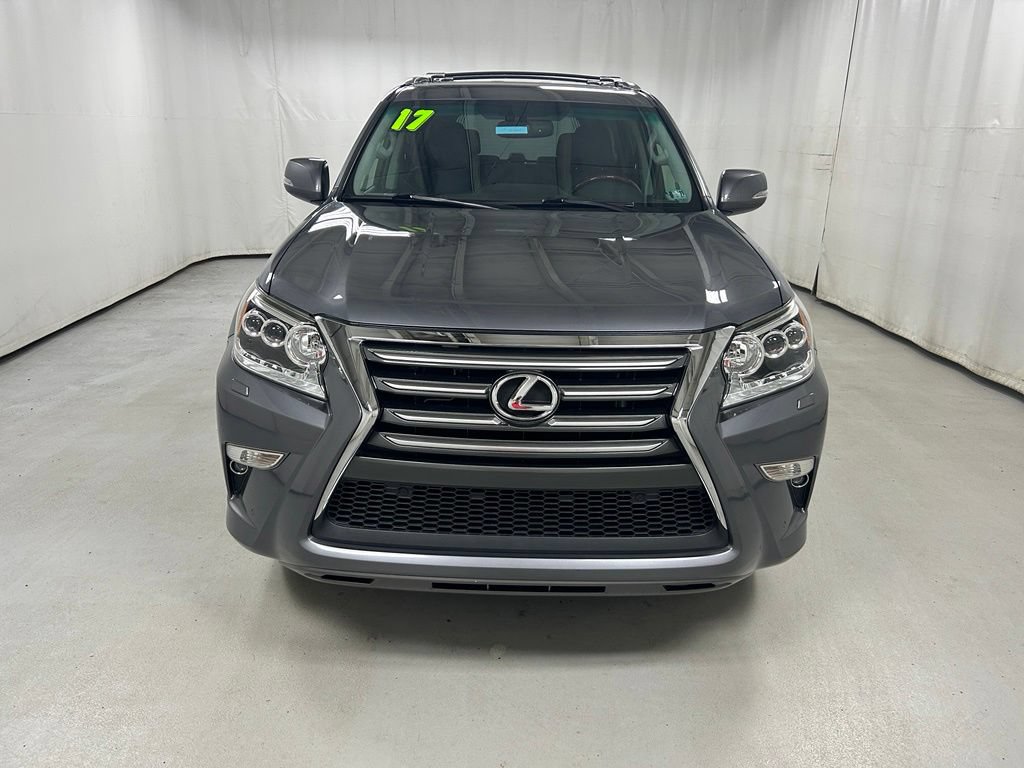 Used 2017 Lexus GX 460 Luxury w/ Preferred Accessory Package AWD/4WD image 3
