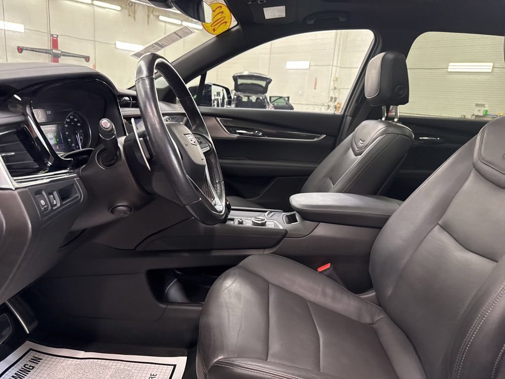 Used 2023 Cadillac XT6 Sport AWD/4WD image 9