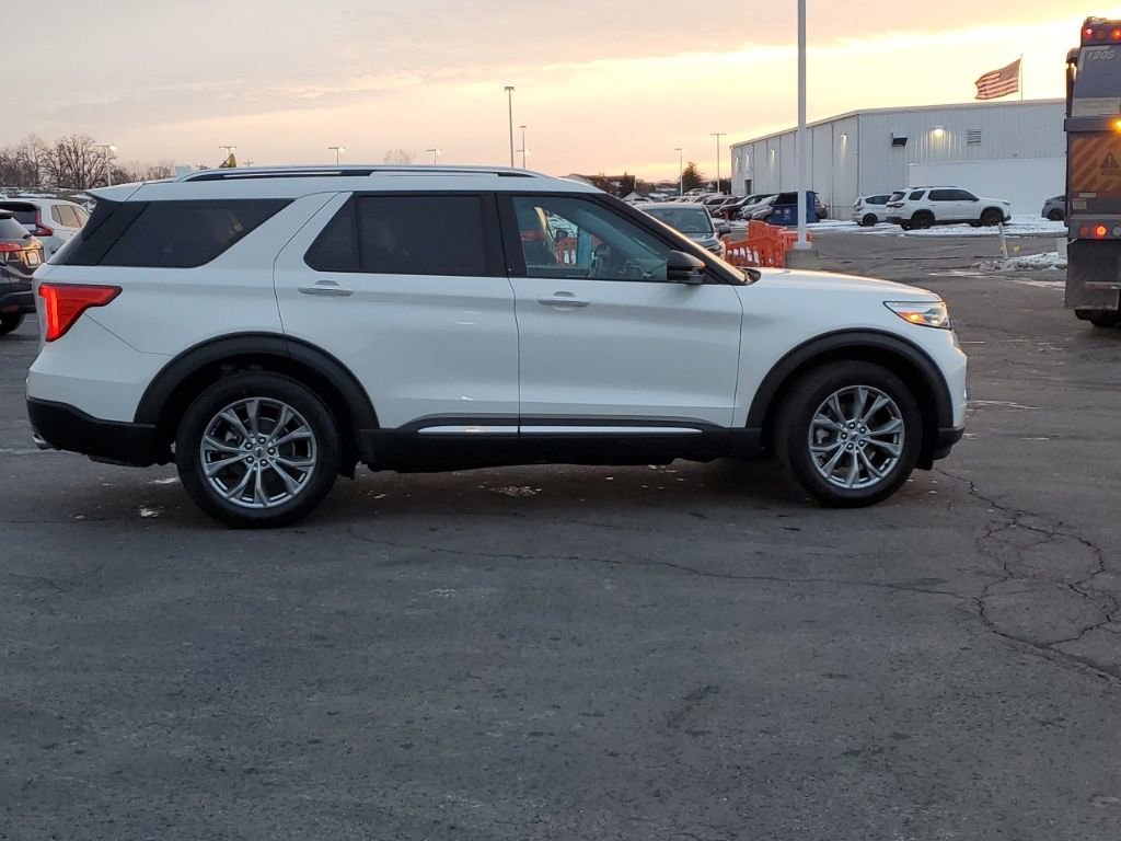 Used 2022 Ford Explorer Limited w/ Equipment Group 301A image 10