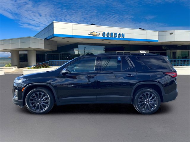 Used 2023 Chevrolet Traverse RS image 3
