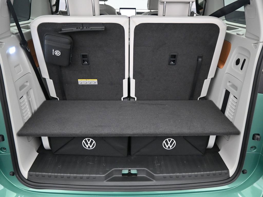 Used 2025 Volkswagen ID. Buzz 1st Edition AWD/4WD image 29