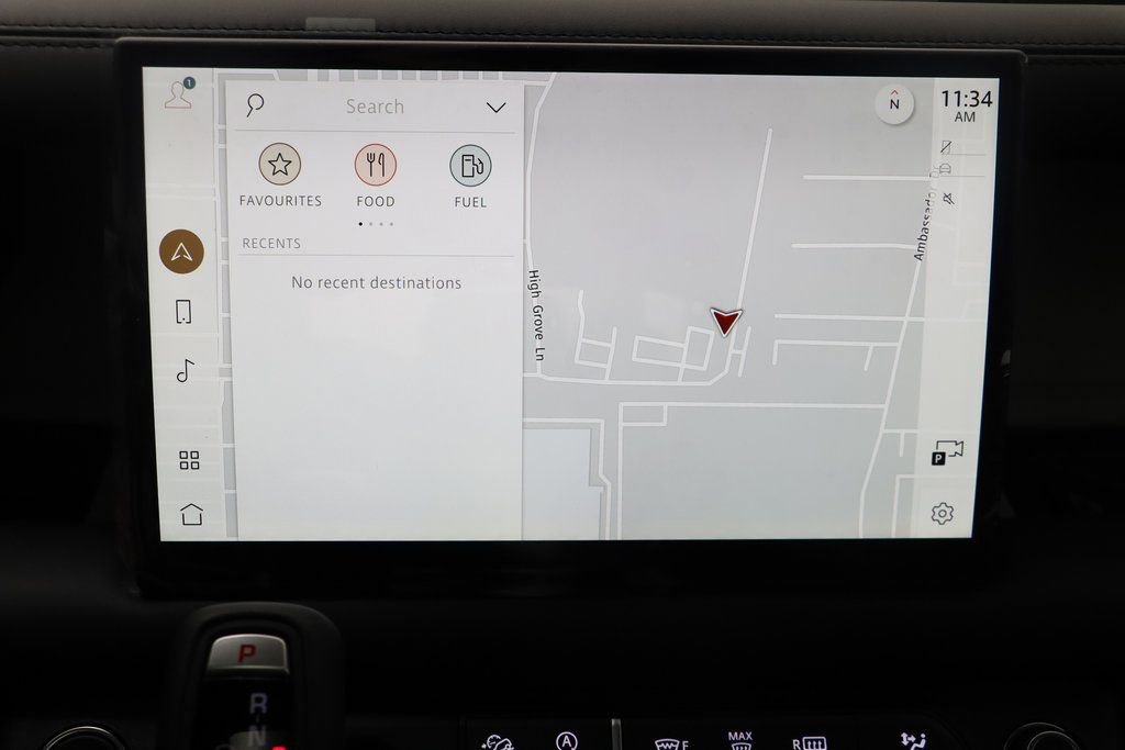 Used 2024 Land Rover Defender 110 SE image 10