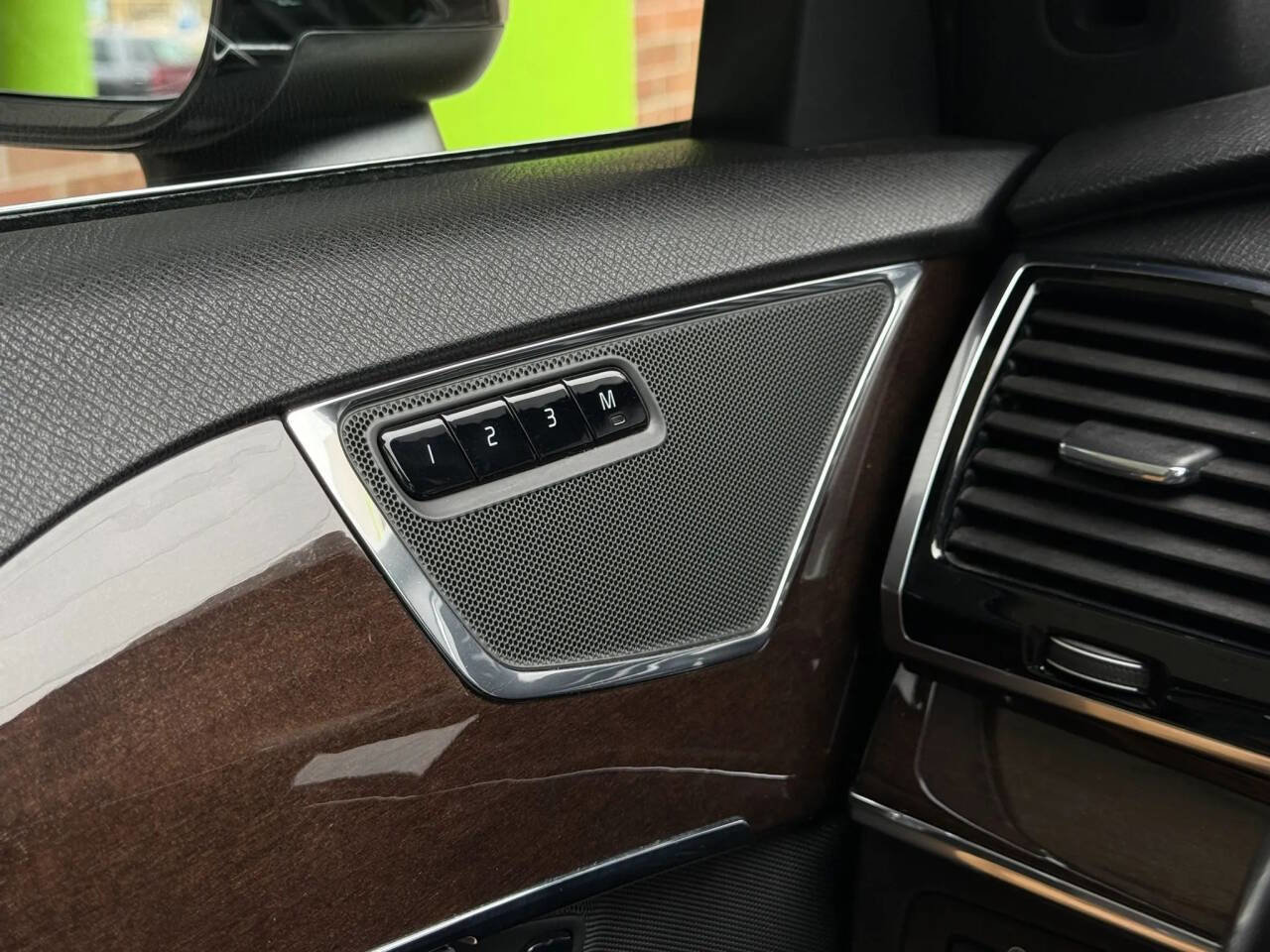 Used 2016 Volvo XC90 T6 Momentum w/ Protection Package Plus image 30