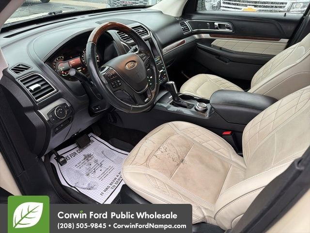 Used 2018 Ford Explorer Platinum image 12