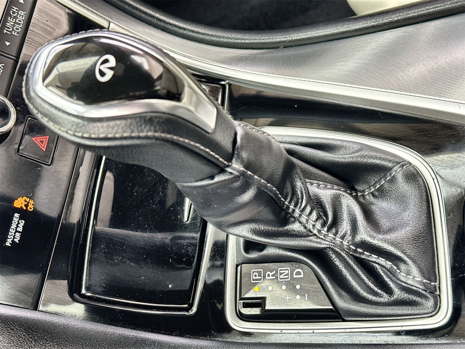 Used 2017 INFINITI Q60 3.0t w/ Cargo Package image 28