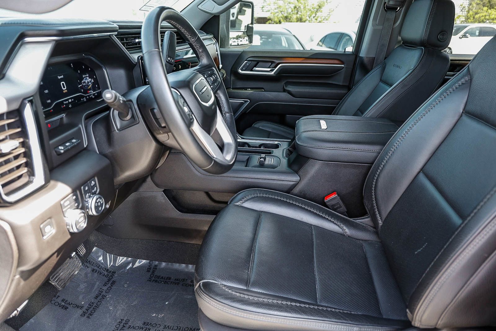 Used 2025 GMC Sierra 3500 Denali w/ Denali Reserve Package image 19