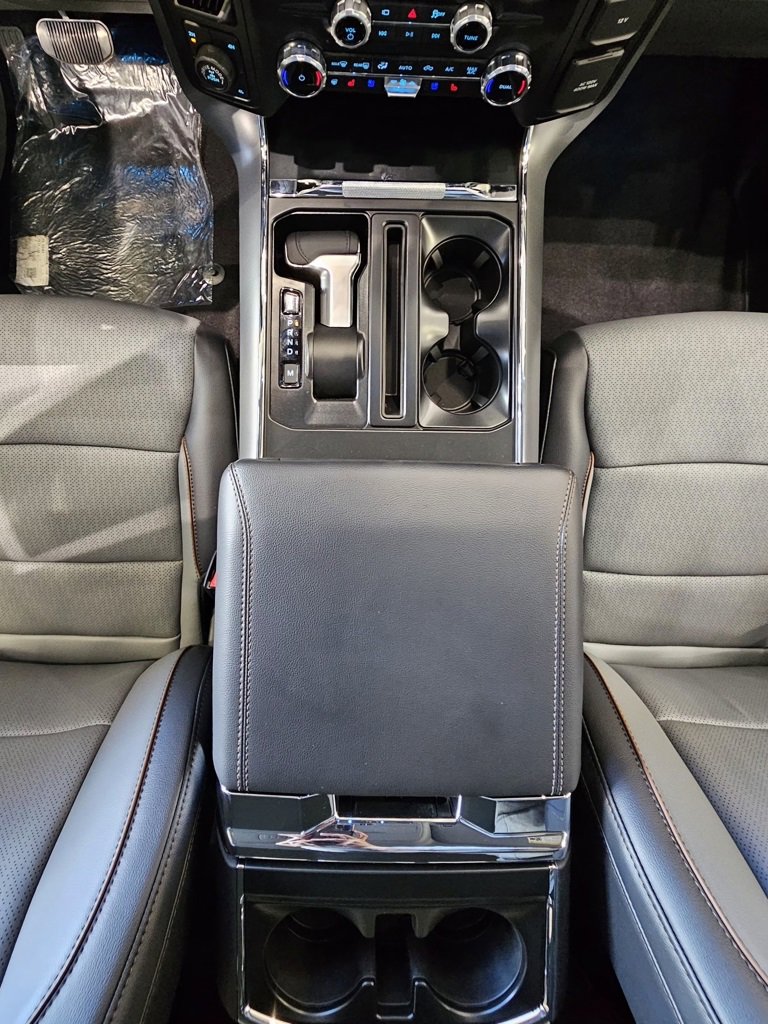 New 2025 Ford F150 Lariat w/ Equipment Group 502A High image 31